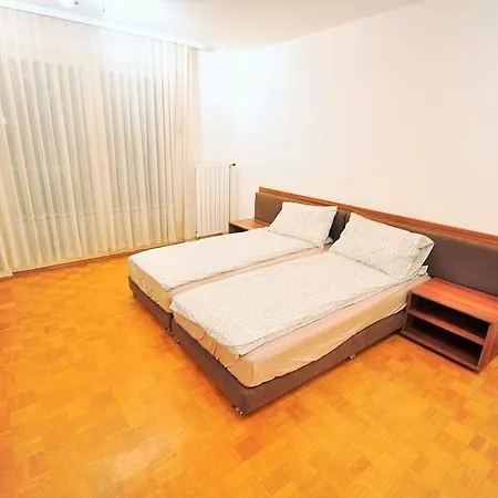 Apartment Center Neubergerjeva Ljubljana